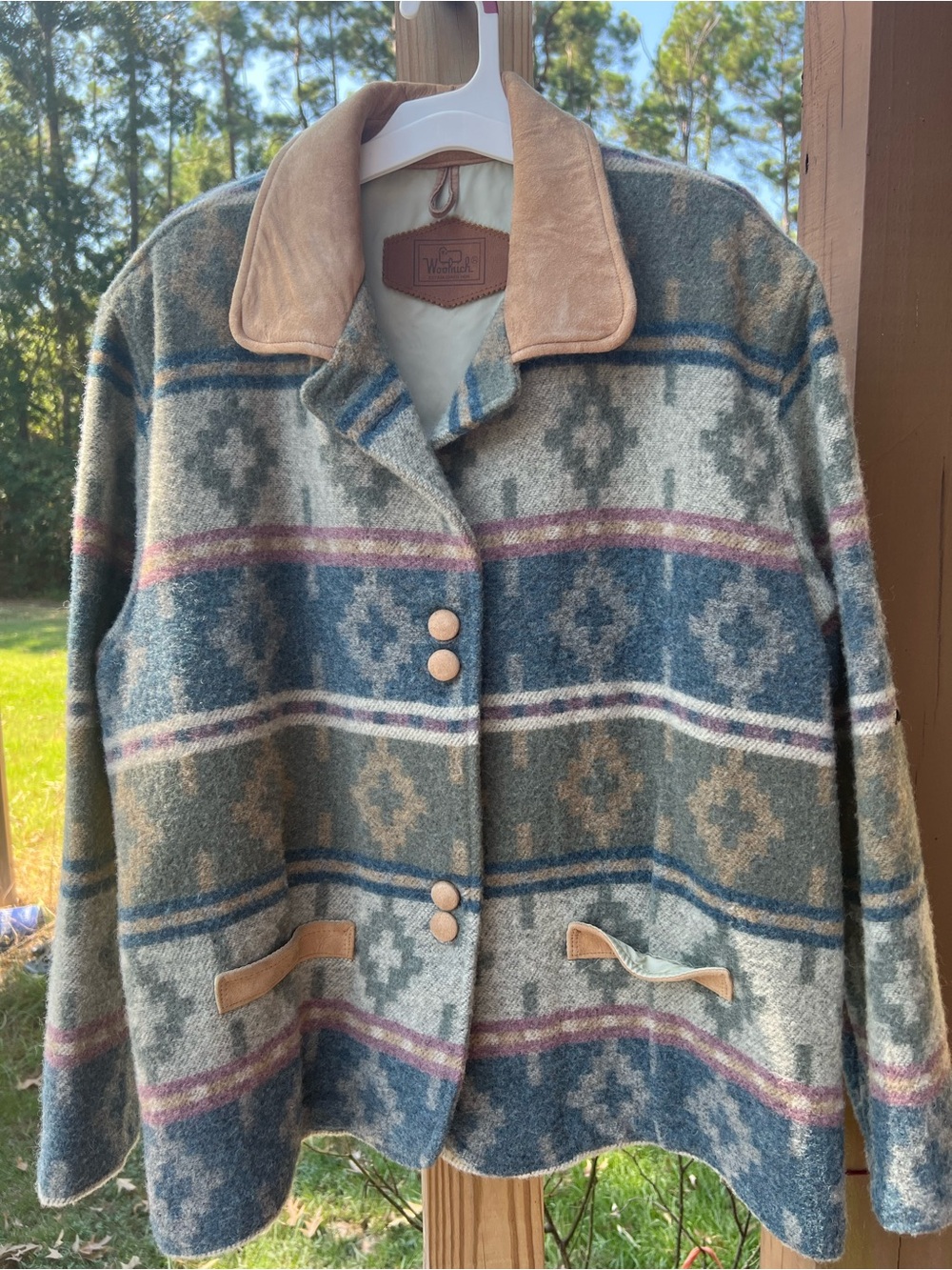 Vtg Woolrich Southwestern Wool Jacket with Tan Suede Collar
